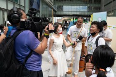 Silvia Kikuchi entrevista Capoeira Nagoas. Foto: ©Alex Santos/Record TV Japan